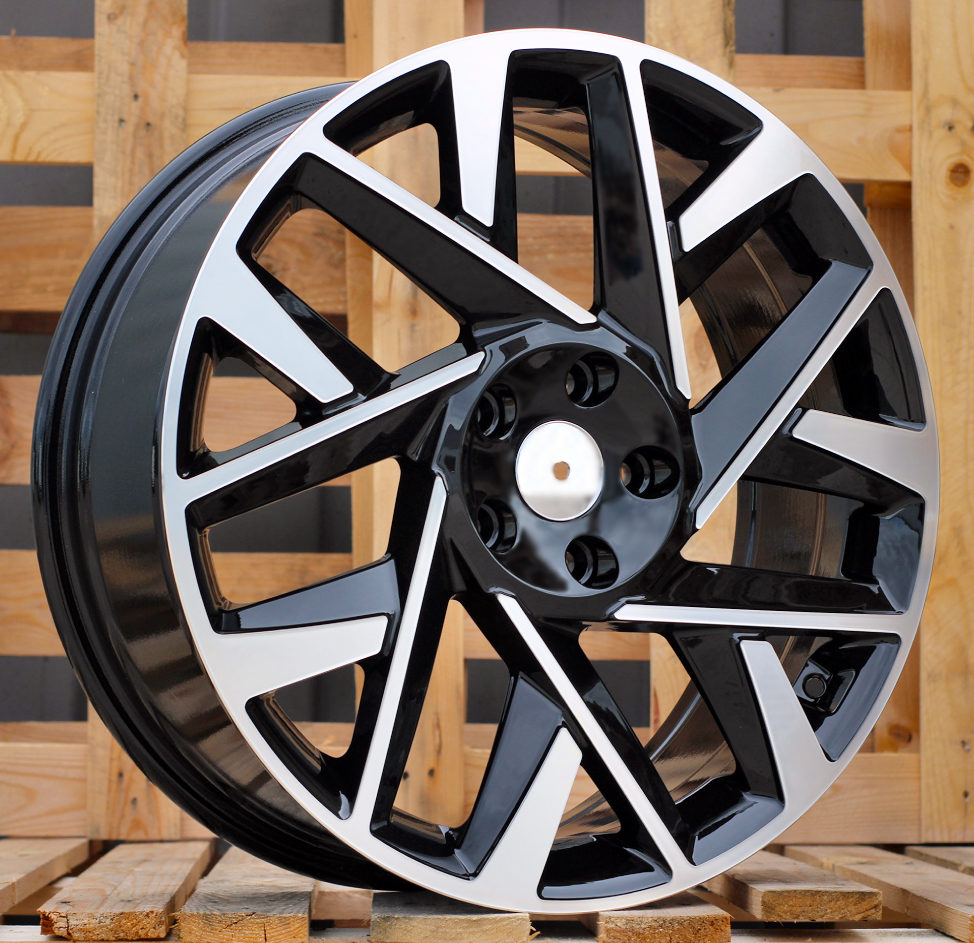 HYUNDAI 7,5x18 5x114,3 ET49,5 67,1 3S1072 Noir poli