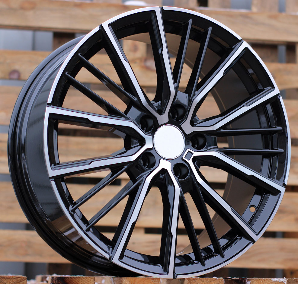 BMW 8x18 5x120 ET45 72,6 A5824 Noir poli