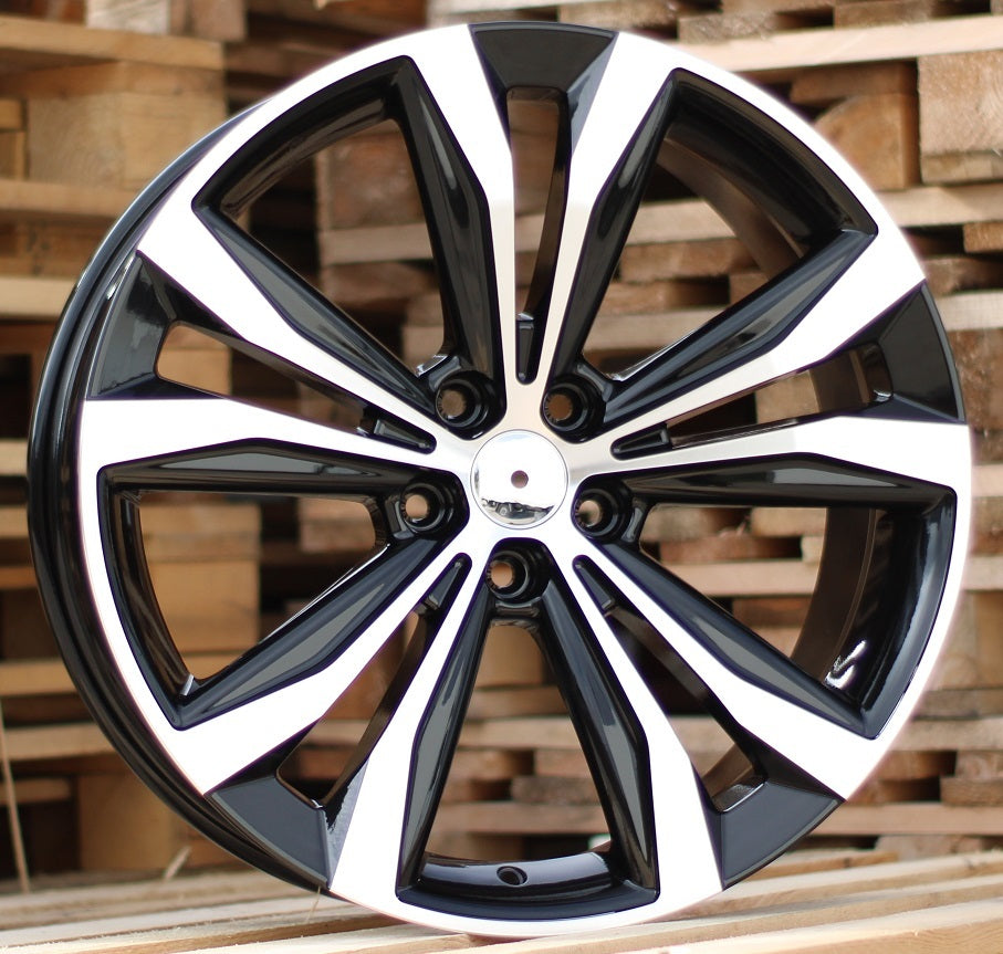 LEXUS 8x20 5x114,3 ET30 60,1 B1437 Noir poli