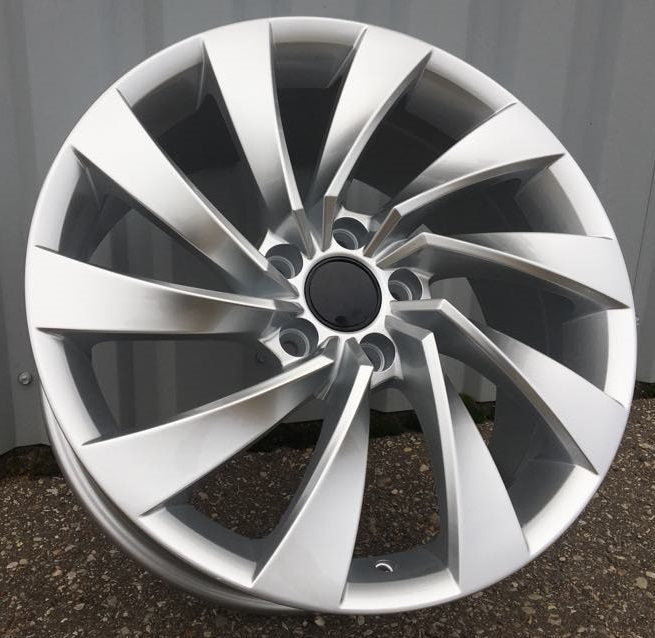 VW 8x19 5x112 ET40 57,1 B5083 Argent brillant