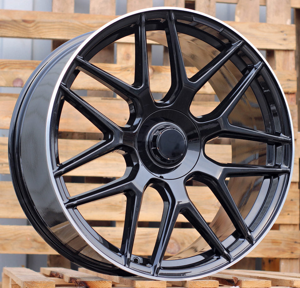 MERCEDES 10x23 5x130 ET33 84,1 B5318 Noir bord poli
