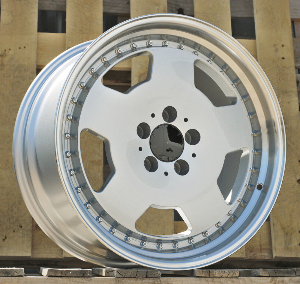MERCEDES 8x18 5x112 ET30 66,6 B5852 Argent bord poli