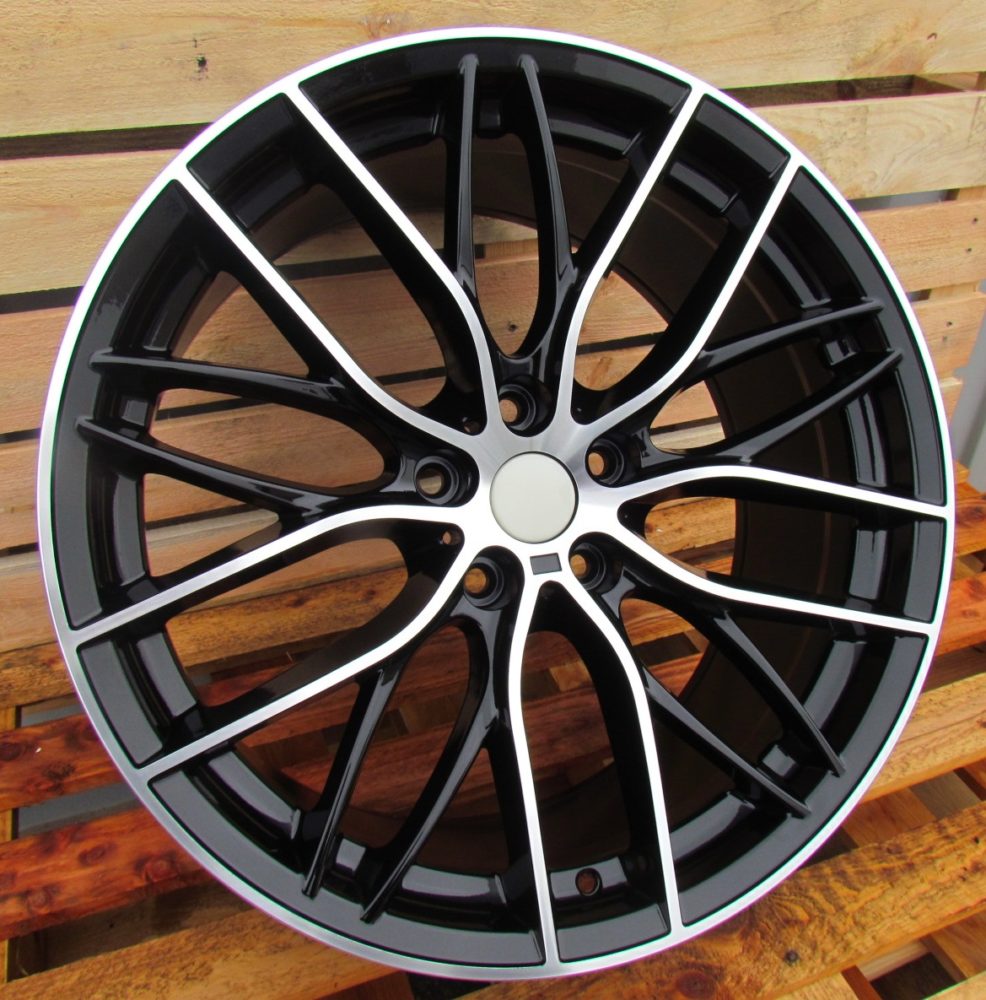 BMW 9,5x20 5x120 ET40 72,6 BK796 Noir poli