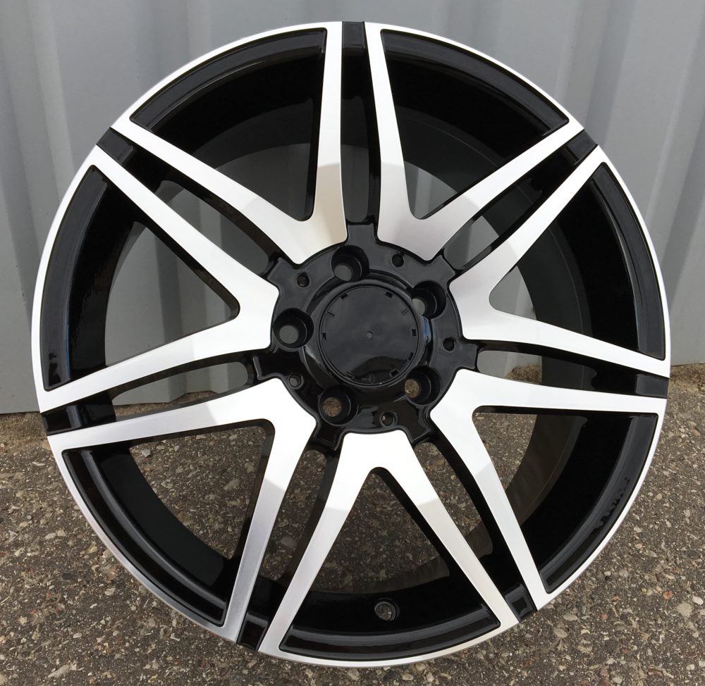 MERCEDES 8x18 5x112 ET45 66,6 BY274 Noir poli