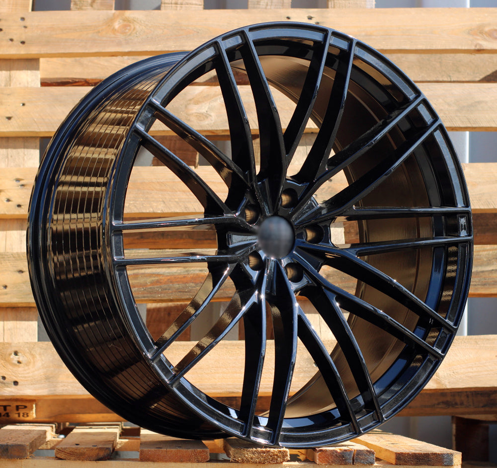 AUDI 8,5x19 5x112 ET35 66,6 F1995 Noir