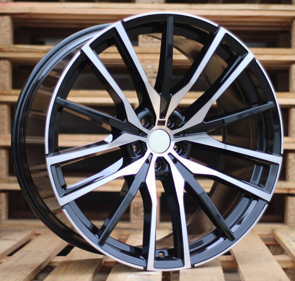 BMW 10,5x21 5x112 ET43 66,6 H0324 Noir poli