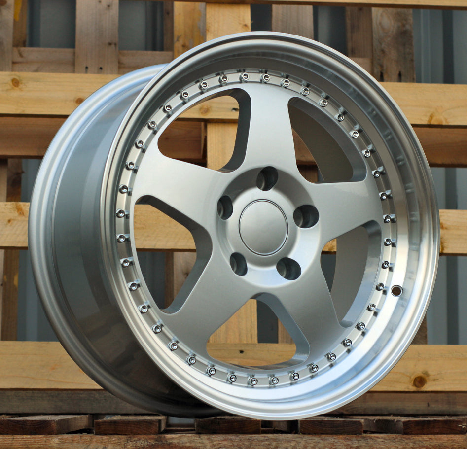 BMW 8x17 5x120 ET34 72,6 HE750 Argent bord poli