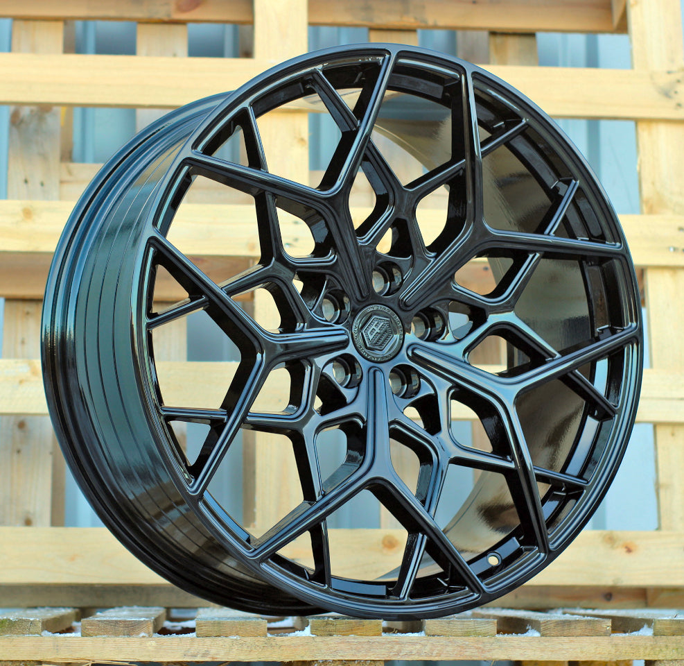 LAND ROVER 10x23 5x120 ET38 72,6 HF5210 Noir brillant