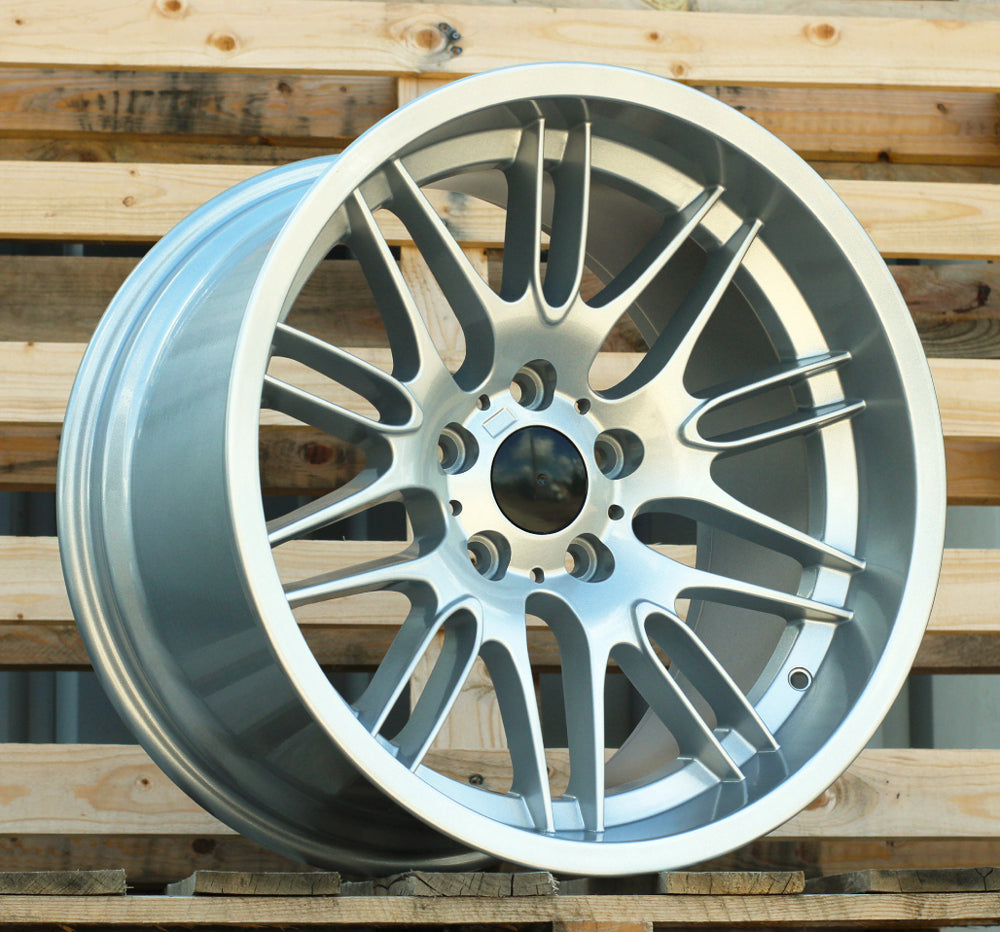 BMW 9x18 5x120 ET15 74,1 IN3616F Argent brillant