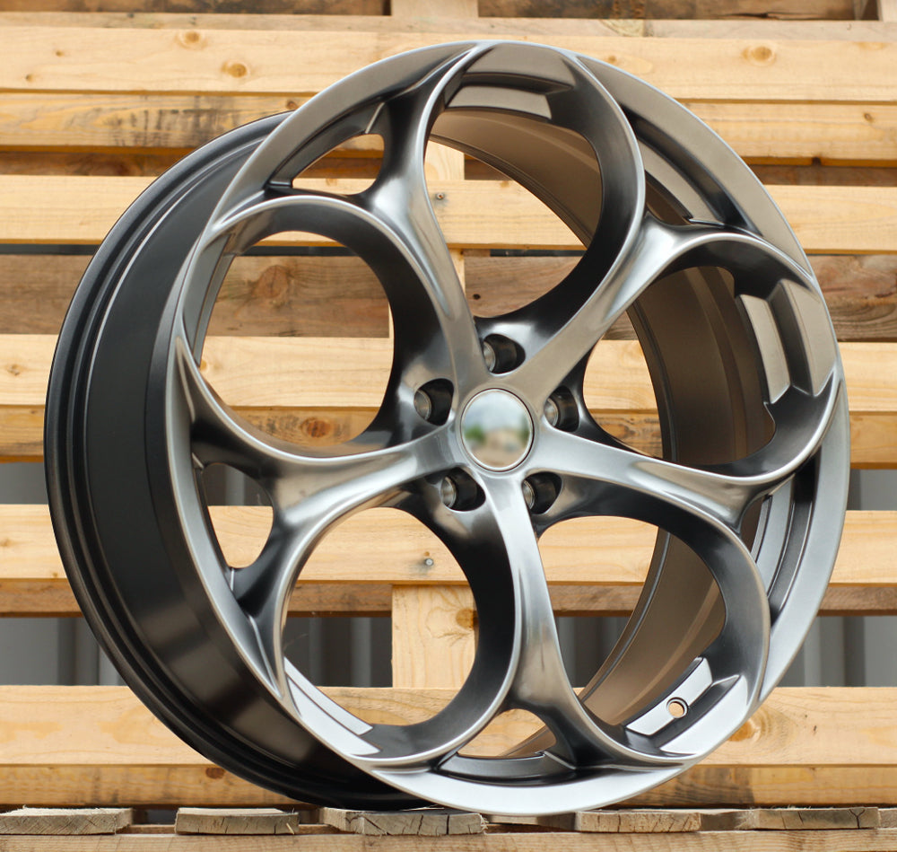ALFA ROMEO 7,5x17 5x110 ET33 65,1 L1664 Noir hyper