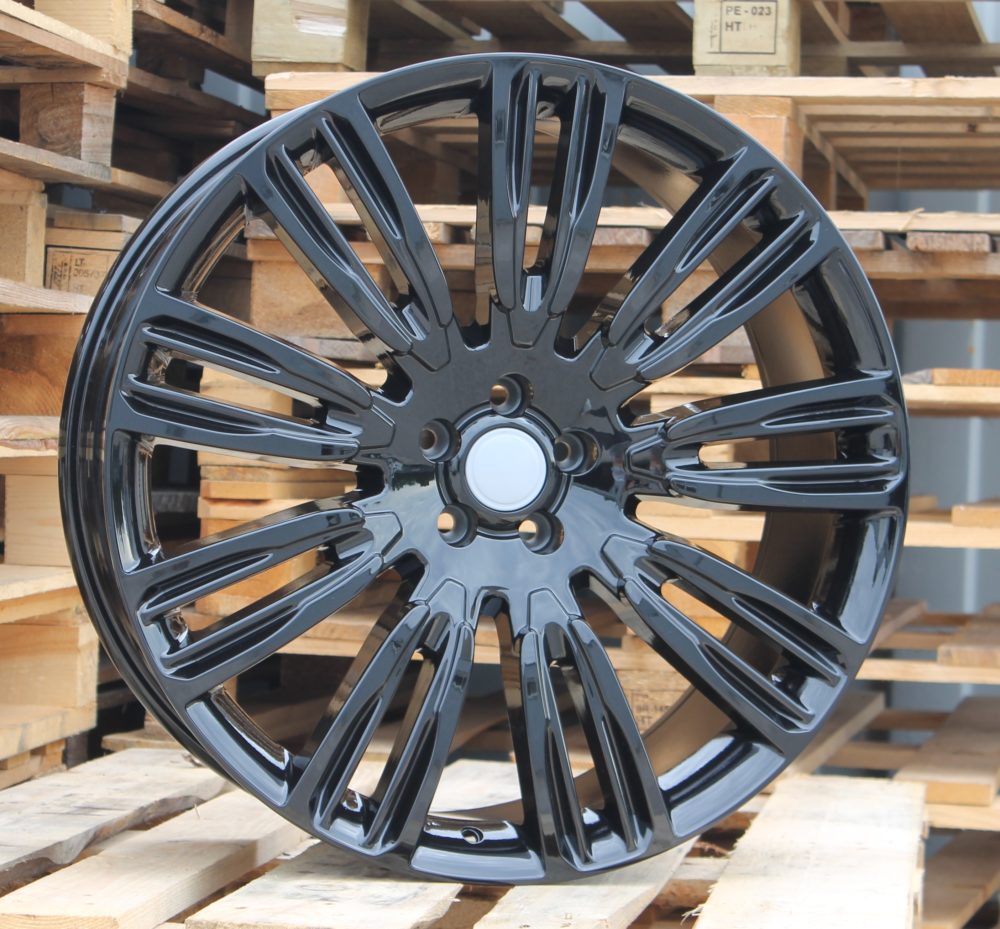 LAND ROVER 9,5x20 5x120 ET45 72,6 XE136 Noir