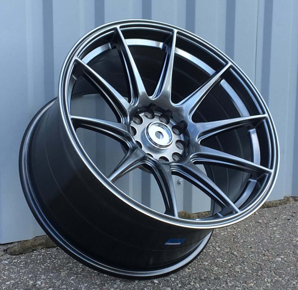 10x19 5x114.3 ET30 72,6 XF266 Noir hyper