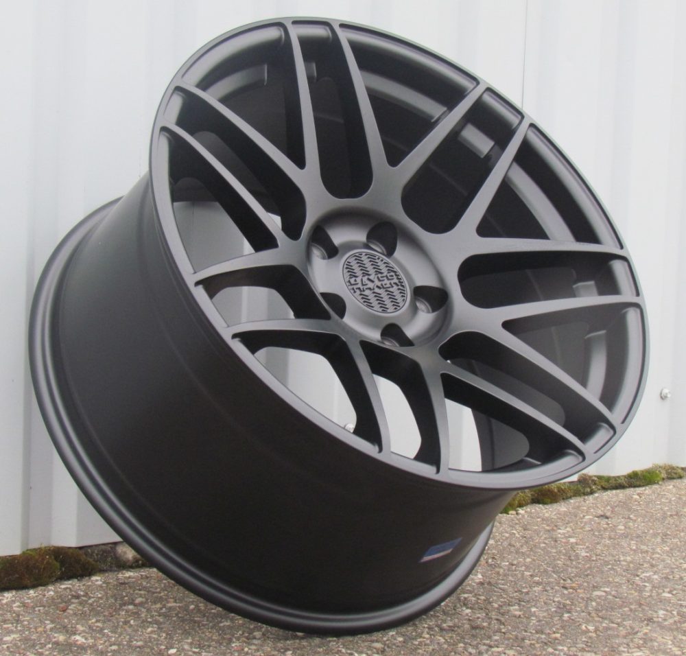 9x19 5x120 ET30 72,6 XF995 Noir semi-mat