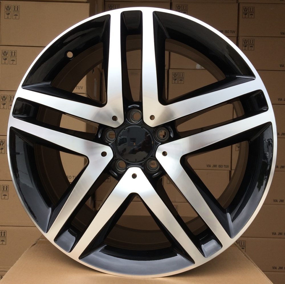 MERCEDES 8x19 5x112 ET52 66,6 XFE69 Noir poli