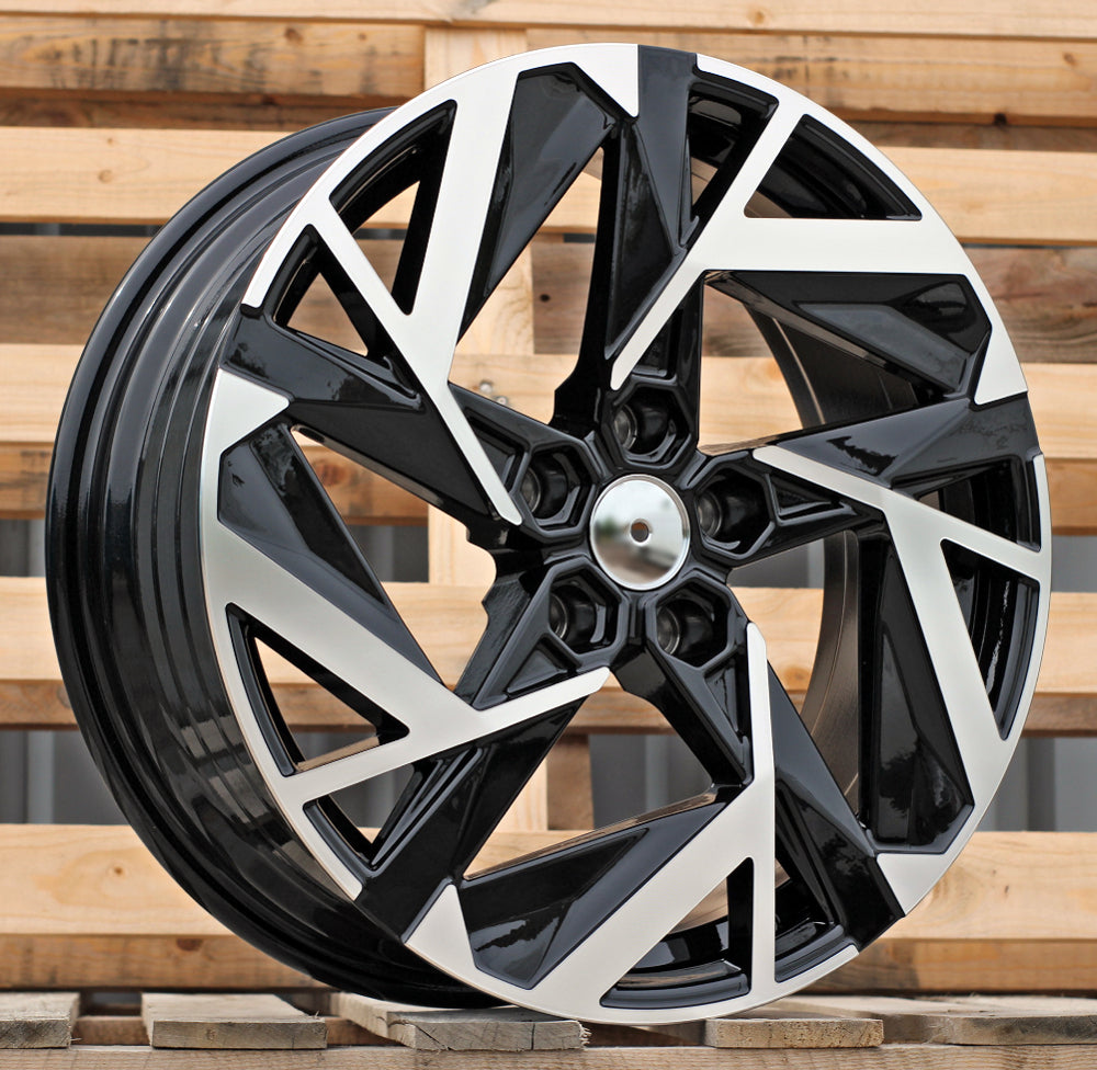 RENAULT 7x18 5x114,3 ET45 66,1 Y1379 Noir poli