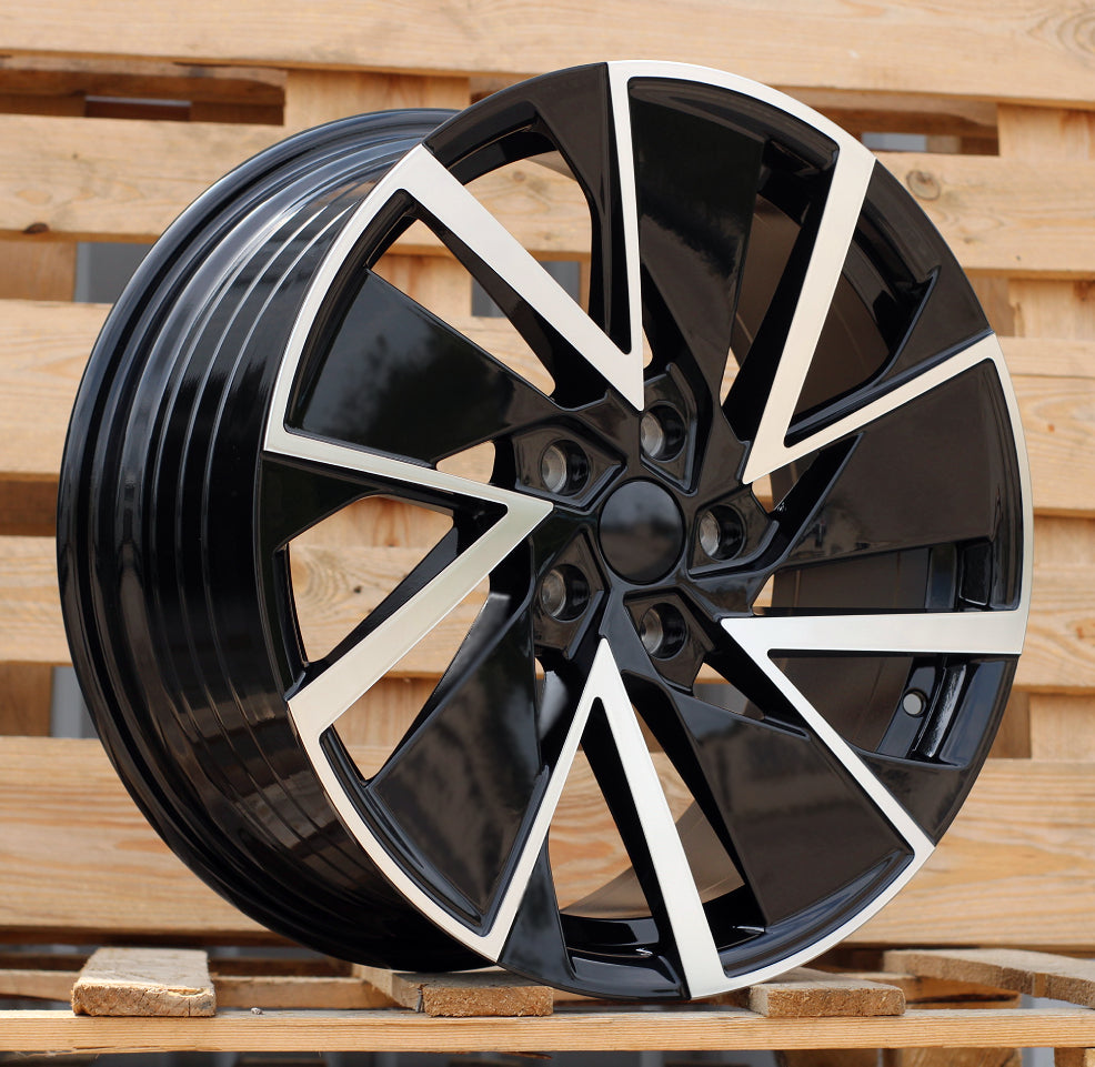 SKODA 8x18 5x112 ET45 57,1 YF0445 Noir poli